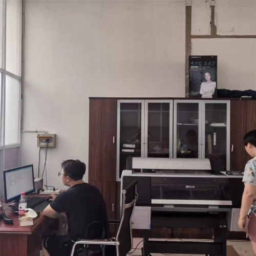 菲林打印機(jī)安裝現(xiàn)場(chǎng)